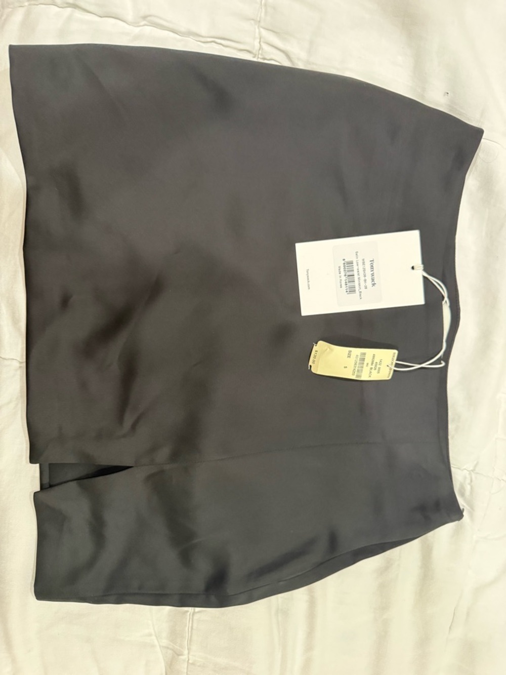 Satin black mini skirt - Picture 2 of 4